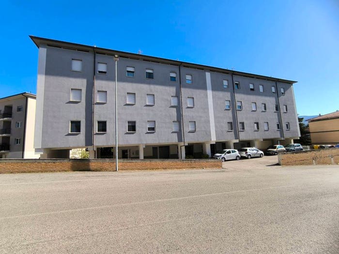 Appartamento con 5 locali in vendita in Via Edoardo Scarfoglio, Torretta Torrione, L'Aquila