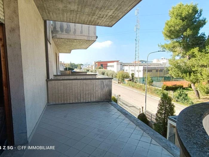 Appartamento con 5 locali in vendita in Borgo Sforzacosta, Sforzacosta, Macerata
