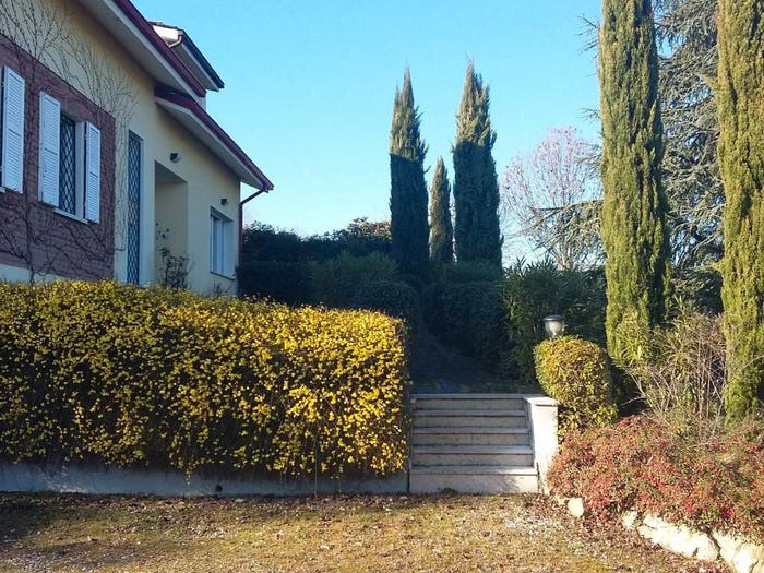 Casa con 6 locali in vendita in Albinea