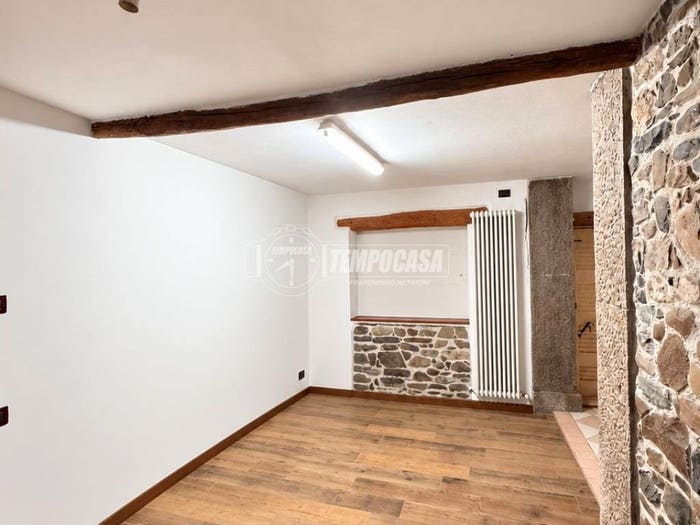 Appartamento trilocale in vendita in Piazza San Lucano di Borgo Prà, Centro, Belluno
