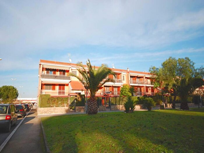Casa quadrilocale in vendita in Via Antonio Gramsci, Foggia