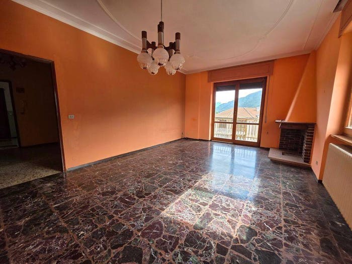 Appartamento trilocale in vendita in Via Leonardo da Vinci, Centro, Omegna