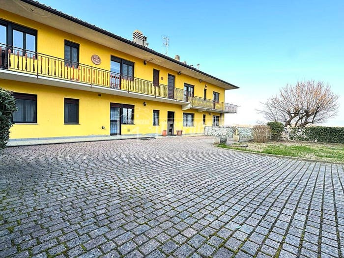 Casa con 6 locali in vendita in Via cesare battisti, Centro, Mercenasco