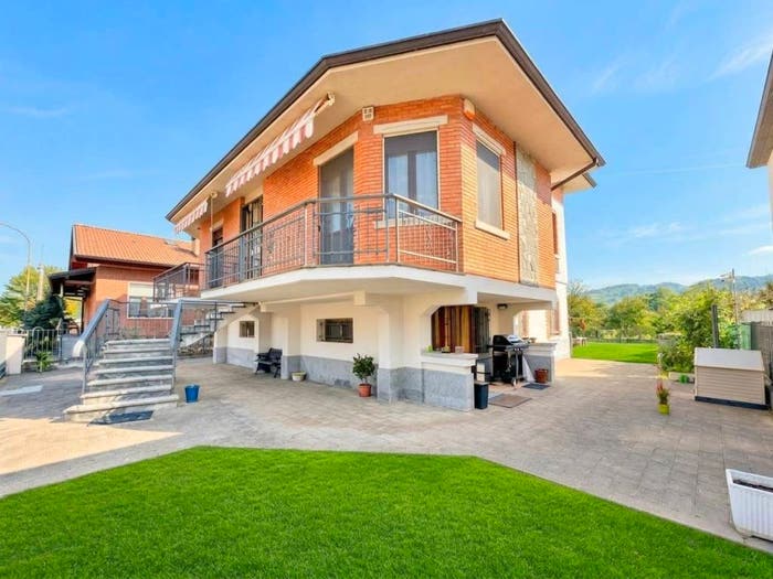 Casa con 6 locali in vendita in Via Ugo Foscolo, Rivanazzano, Rivanazzano Terme