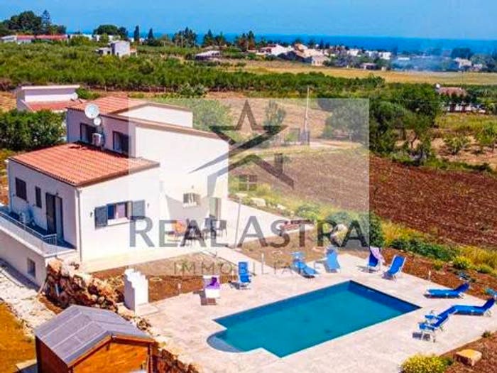 Casa con 6 locali in vendita in Contrada Scopello No Number, Castellammare del Golfo