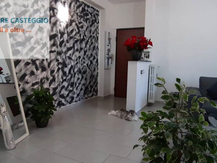 Appartamento trilocale in vendita in Via Giuseppe Mazzini, Centro, Casteggio