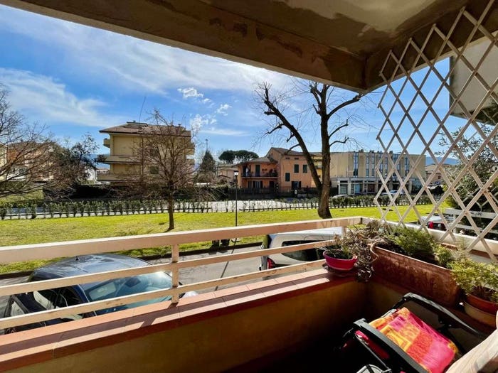 Appartamento con 5 locali in vendita in Via Enrico Squaglia, San Concordio, Lucca