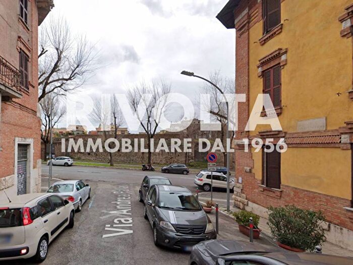Appartamento trilocale in vendita in Via Andrea Palladio, San Saba Caracalla, Roma