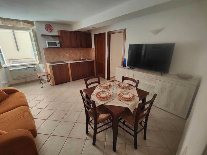 Appartamento trilocale in vendita in Via Roma, Centro Storico, Alghero