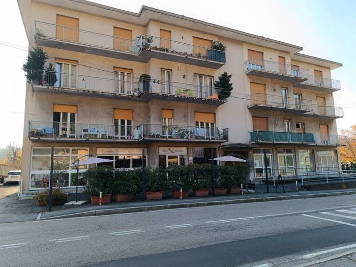 Appartamento trilocale in vendita in Via Gian Pietro Porro, Induno Olona