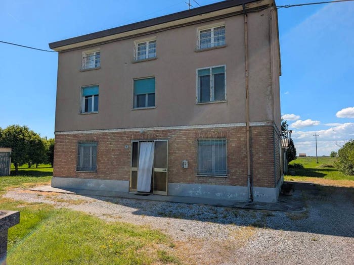 Casa con 6 locali in vendita in Via del Lavoro, Voghiera
