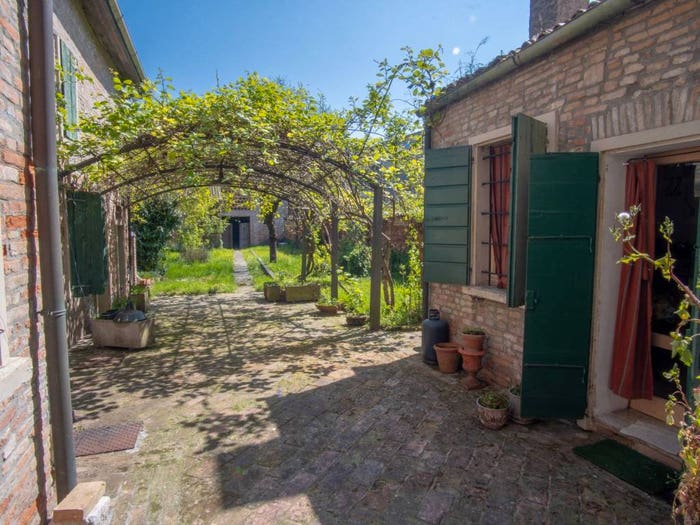 Casa con 6 locali in vendita in Via Roma, Centro, Gazzuolo