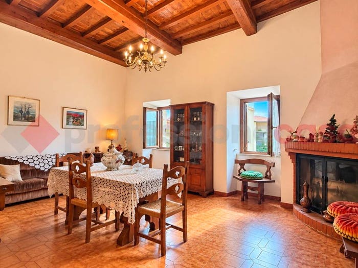 Appartamento con 5 locali in vendita in Via Circonvallazione, Torre Caietani, Torre Cajetani