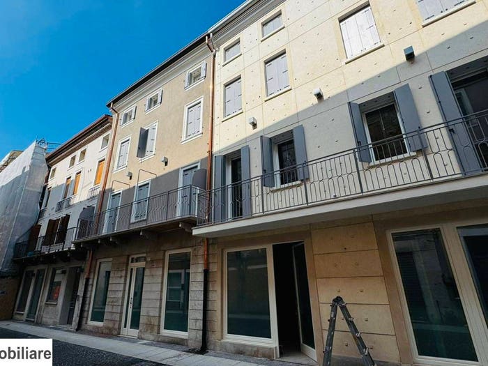 Appartamento bilocale in vendita in Via Marco Minghetti, Centro, Legnago