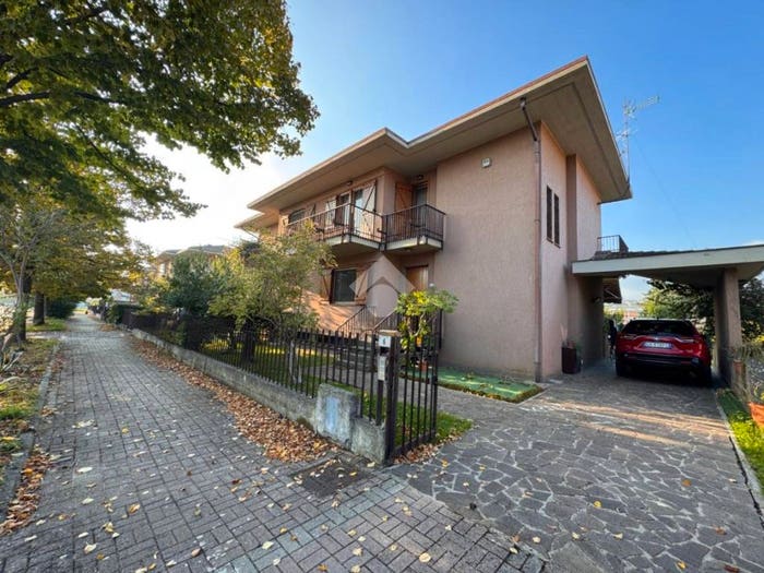 Casa con 5 locali in vendita in Via Amedeo Modigliani, Morbella Cucchiarelli, Latina