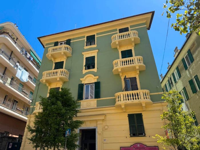 Appartamento trilocale in vendita in Viale Carlo Canepa, Sestri Ponente, Genova