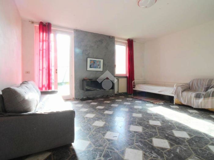 Appartamento trilocale in vendita in Via Cesare Angelini, Campo Coni, Pavia