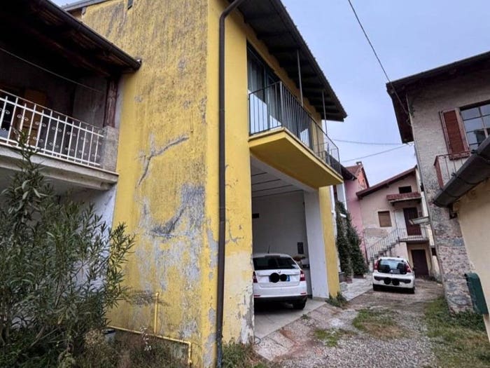 Appartamento in vendita in Via Monte Pasubio, Sangiano
