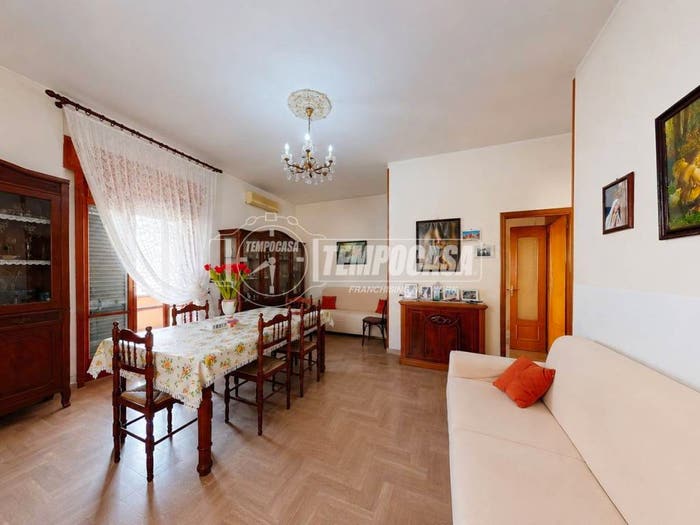 Casa con 6 locali in vendita in Via Giuseppe Verdi snc, Cannole