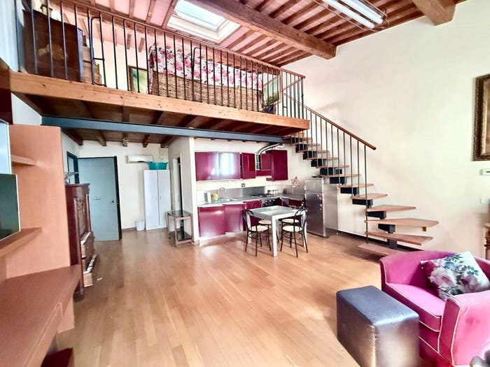 Appartamento trilocale in vendita in Lungarno del Pignone, Ponte alla Vittoria, Firenze