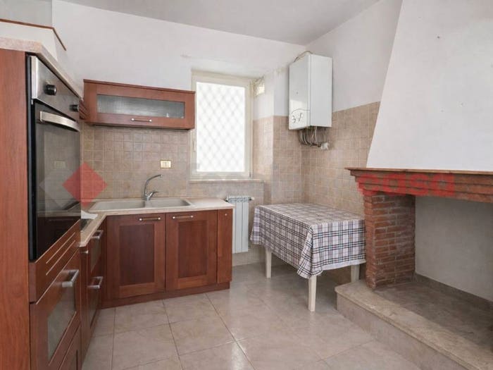 Casa bilocale in vendita in Via Circumvallazione, Centro, Vico nel Lazio