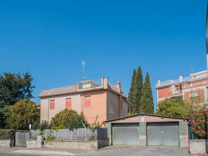Appartamento quadrilocale in vendita in Viale della Repubblica, Santa Maria delle Mole, Marino