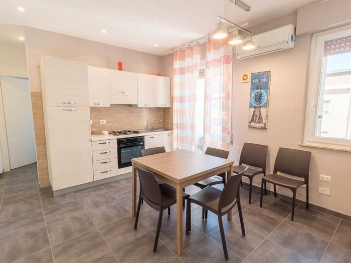 Appartamento trilocale in vendita in Via Luigi Capuana, Centro, Cefalù