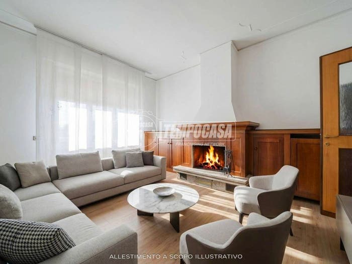 Casa con 5 locali in vendita in Via Giuseppe Mazzini, Cassano Magnago