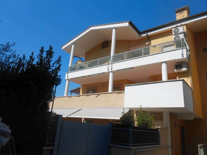 Appartamento trilocale in vendita in Via Sulbiate, Valle Muricana, Roma
