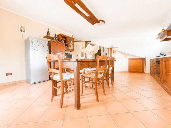 Appartamento con 5 locali in vendita in Via Beinette, Peveragno