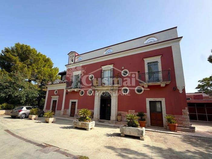 Casa con 6 locali in vendita in Via Gaspare Spontini, Sacro Cuore Via Corato, Andria