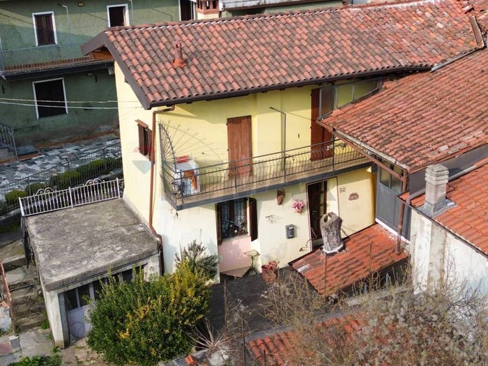 Casa quadrilocale in vendita in via Acqua, Burligo, Palazzago