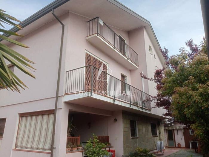 Casa con 6 locali in vendita in Via Reale, Centro, Alfonsine