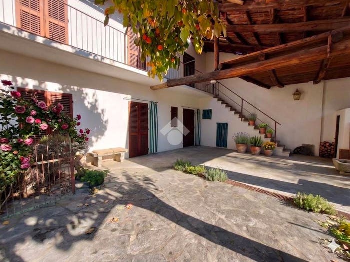 Casa quadrilocale in vendita in Strada costa, Centro, Cumiana