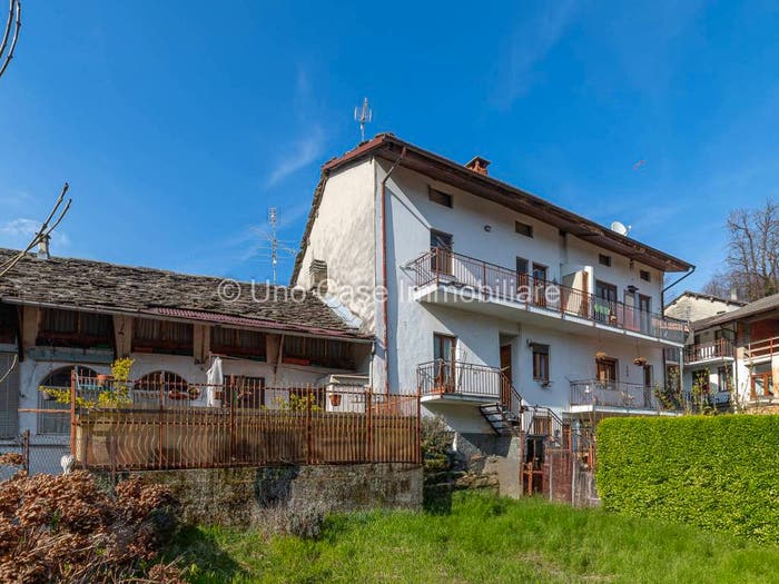 Casa con 6 locali in vendita in Via Pianezza, Brosso