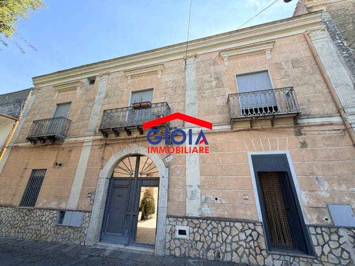 Appartamento trilocale in vendita in Corso Giuseppe Garibaldi, Falciano del Massico