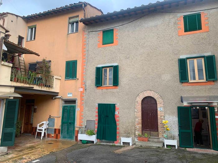 Casa con 6 locali in vendita in Strada Provinciale Certaldese, Montespertoli