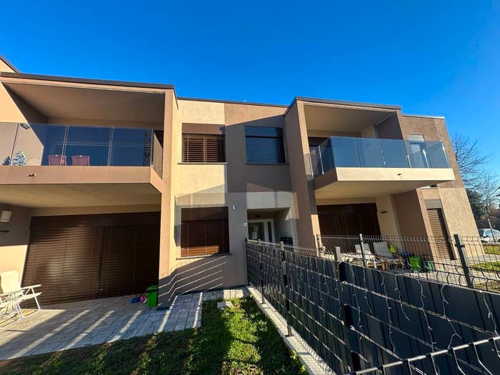 Appartamento trilocale in vendita in Via San Pietro, Olgiate Comasco