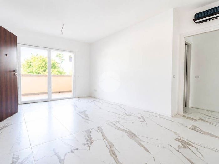 Appartamento trilocale in vendita in Via stradella, Quartu, Quartu Sant'Elena