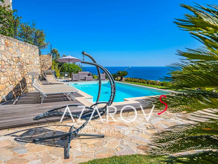 Casa con 6 locali in vendita in Via dei Colli, Zona Collinare, Bordighera