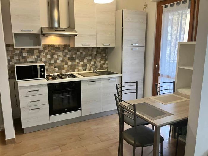 Appartamento trilocale in vendita in Via Villafranca, Nicolosi, Latina