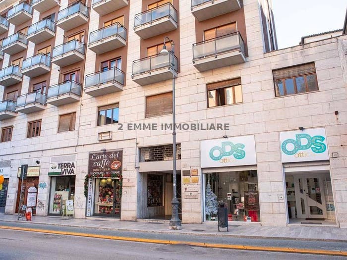 Appartamento con 5 locali in vendita in CORSO VITTORIO EMANUELE, Ascoli Piceno