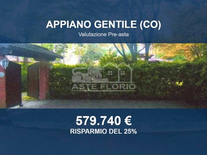 Casa quadrilocale in vendita in Via Delle Ginestre, La Pinetina, Appiano Gentile
