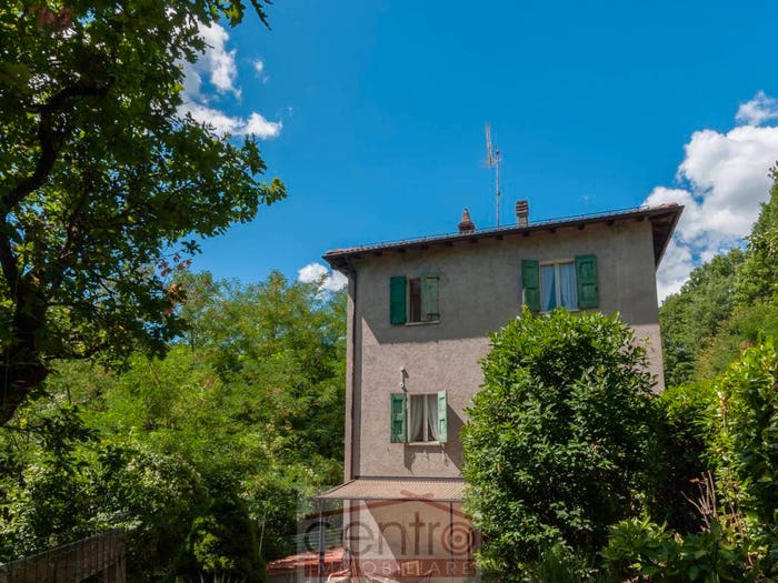 Casa con 6 locali in vendita in Via Val d'Aneva, Castel d'Aiano