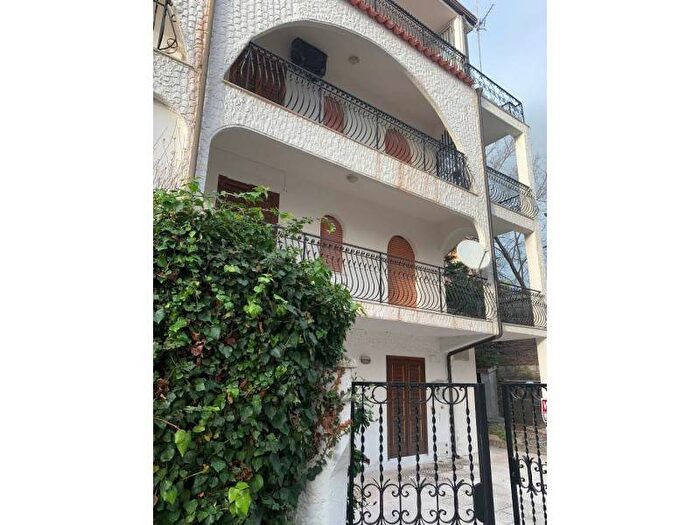 Appartamento quadrilocale in vendita in Via Nazionale, Cartolano, Falerna
