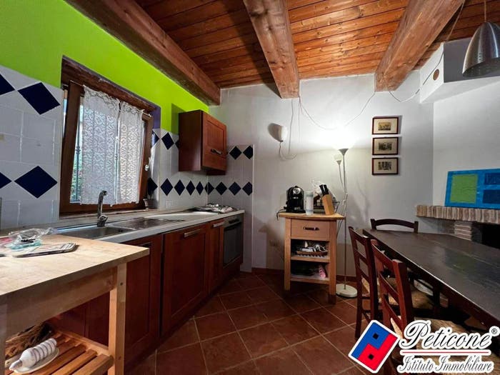 Appartamento quadrilocale in vendita in Via Ponte Bartolo, Centro, Lenola