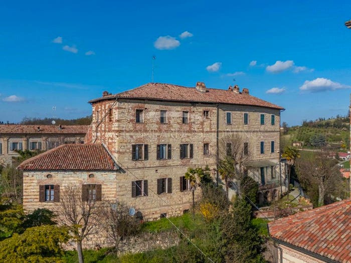 Casa con 6 locali in vendita in Via Castello, Centro, Ottiglio