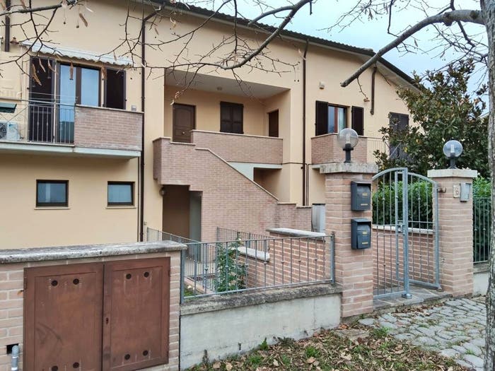 Appartamento quadrilocale in vendita in Via delle Mimose, Centro, Fabro