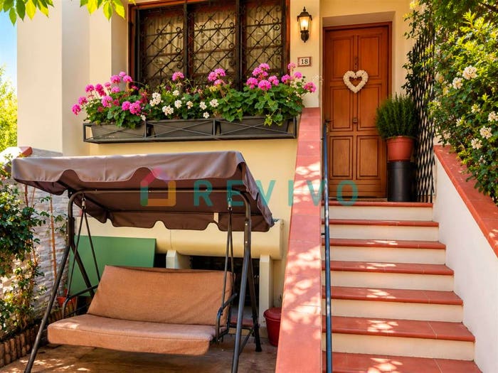Casa con 6 locali in vendita in Via di Castello, Castello, Firenze
