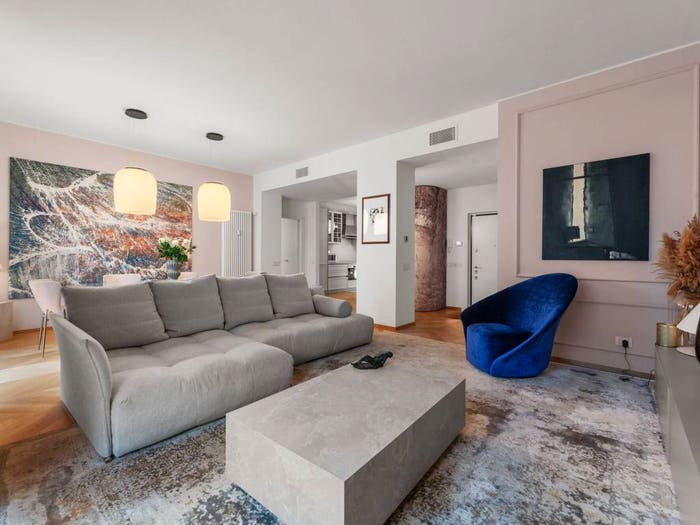 Appartamento con 6 locali in vendita in Corso di Porta Romana, Quadronno Crocetta, Milano